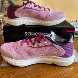 Saucony Women's Freedom 4 Running Shoes, Fairytale/Space, 8.5 B(M) US NEW W/ BOX
